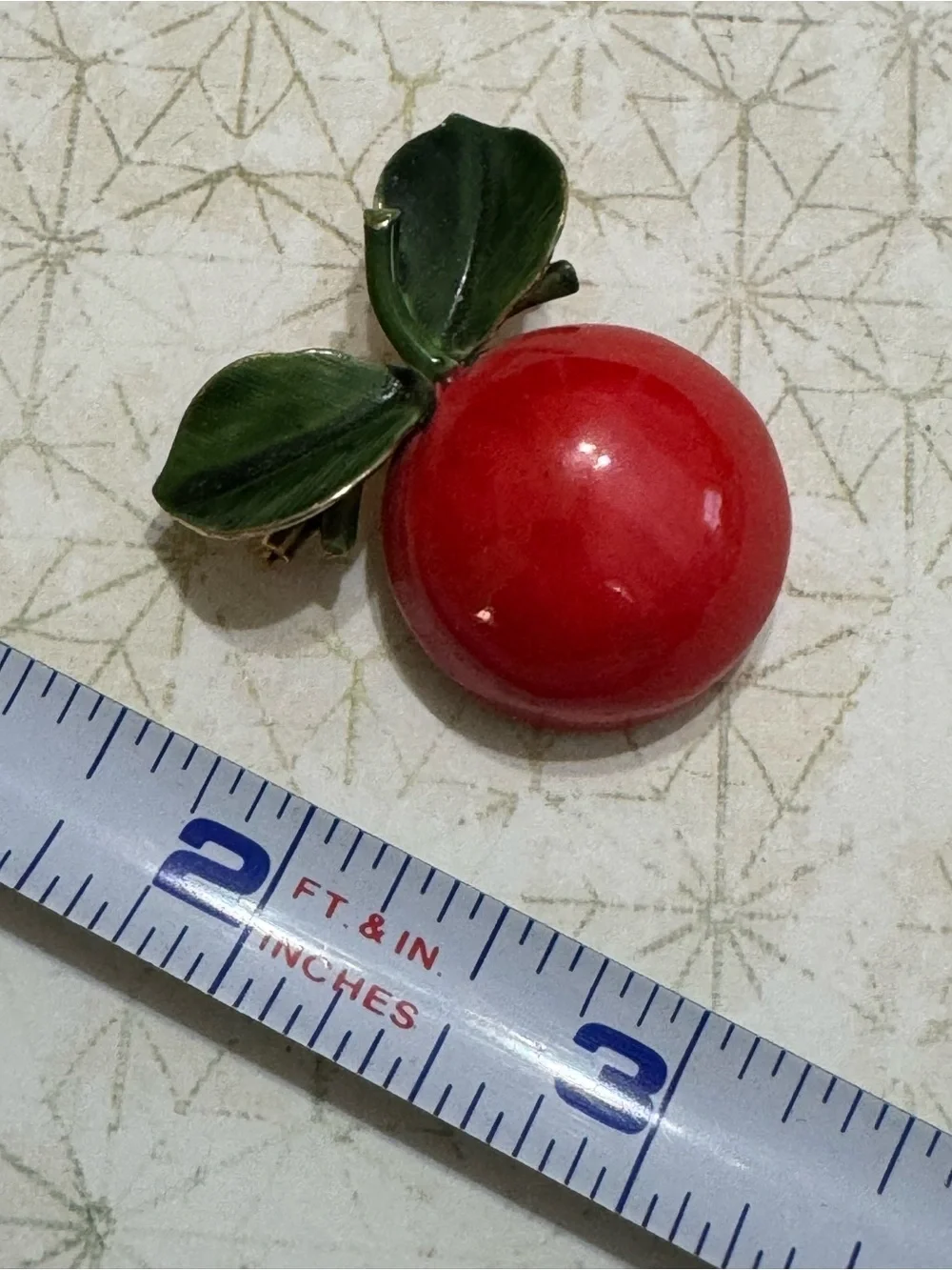 VINTAGE APPLE BROOCH BY ROBERT